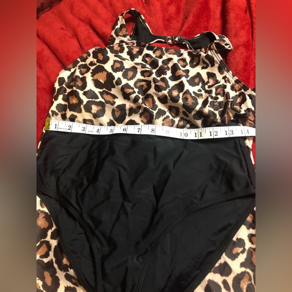 NWT High Neck Tankini with Bottoms Built in Bra Clasp Closure bathing swim suit - Picture 10 of 11